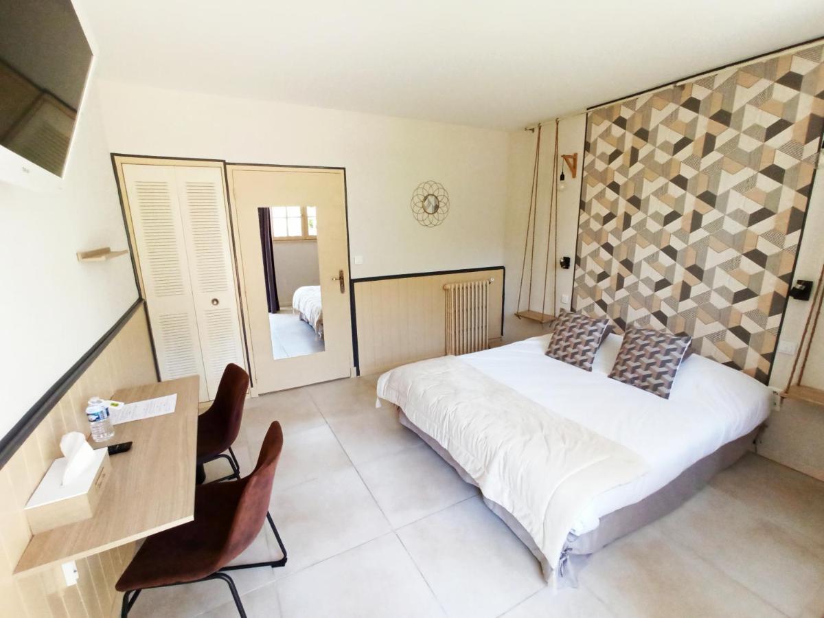 Logis Hotel Le Prince Noir 塞里尼亚克 外观 照片
